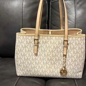 Michael Kors jet set travel tote - large